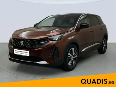 Usado Peugeot 5008 Allure 130 CV (95 kW) 2022 Naranja SUV