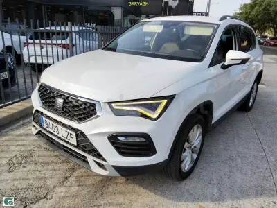 Usado Seat Ateca Style 150 CV (110 kW) 2022 Blanco SUV