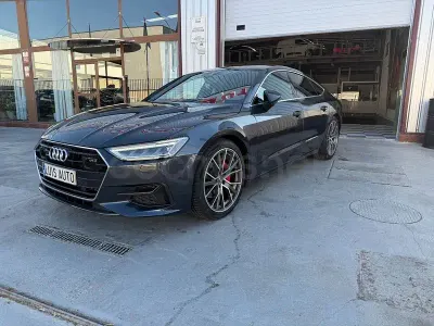 Usado Audi A7 Sportback S-Line 286 CV (210 kW) 2018 Gris / plata Utilitario