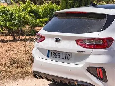 Usado Kia Ceed GT GT 204 CV (150 kW) 2021 Blanco Berlina