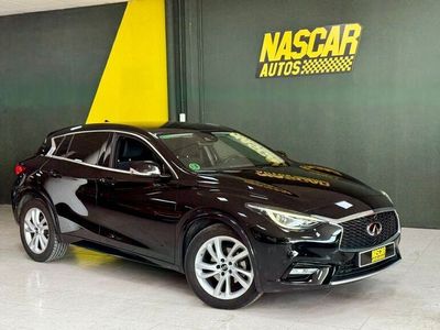 Infiniti Q30