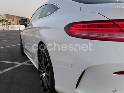 Używany Mercedes C220 AMG line 170 KM (125 kW) 2016 Biały Coupe
