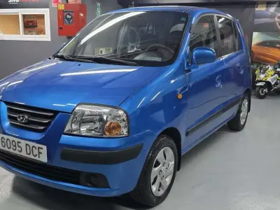 Usado Hyundai Atos GLS 58 CV (42 kW) 2005 Azul Utilitario