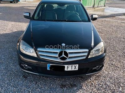 Usado Mercedes C220 Avantgarde 150 CV (110 kW) 2007 Negro Berlina