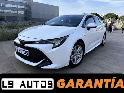 Usado Toyota Corolla Active 122 CV (89 kW) 2021 Blanco Familiar