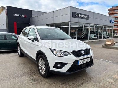 Usado Seat Arona Style 110 CV (80 kW) 2020 Blanco SUV