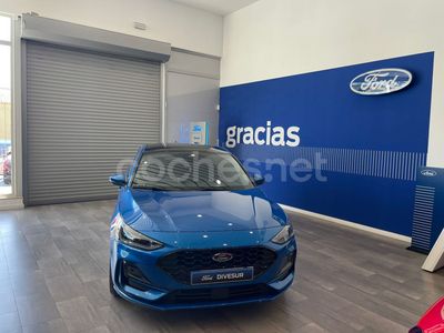 Azul Usado 2023 Ford Focus ST-Line X Berlina | 28.990 €