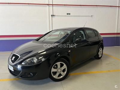 Begagnad Seat Leon Sport 105 HK (77 kW) 2007 Svart Halvkombi