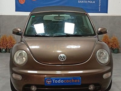 Usado VW New Beetle 100 CV (73 kW) 2003 Marrón Utilitario