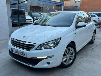 Usado Peugeot 308 SW Style 120 CV (88 kW) 2015 Blanco Familiar