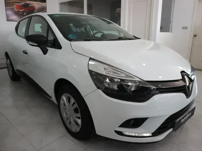 Usado Renault Clio Business 90 CV (66 kW) 2019 Blanco