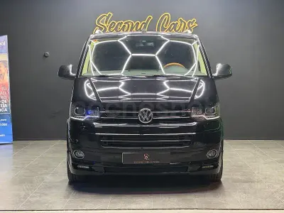Usado VW Multivan Highline 180 CV (132 kW) 2014 Negro Monovolumen