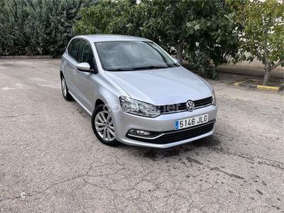 Usado VW Polo Cross 90 CV (66 kW) 2016 Gris / plata Utilitario