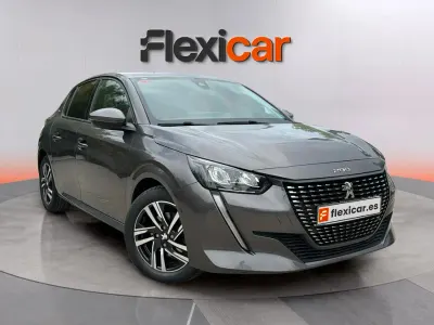 Usado Peugeot 208 Allure 101 CV (74 kW) 2021 Gris Utilitario
