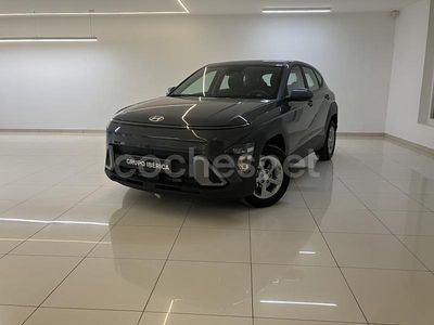 Usado Hyundai Kona 120 CV (88 kW) 2023 Gris / plata SUV
