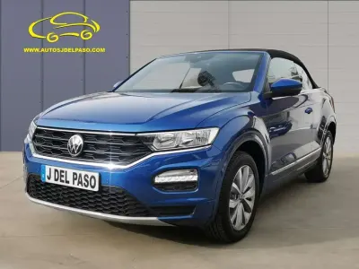Usado VW T-Roc Cabriolet Style 110 CV (80 kW) 2021 Azul Descapotable