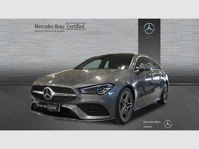 Usado Mercedes CLA200 Shooting Brake AMG line 163 CV (119 kW) 2022 Gris montaña Familiar