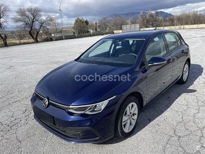 Usado VW Golf VIII Life 150 CV (110 kW) 2022 Azul Berlina