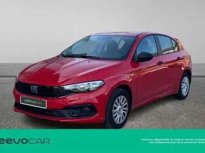 Usado Fiat Tipo 101 CV (74 kW) 2021 Rojo