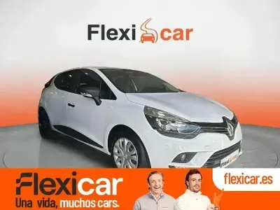 Usado Renault Clio Business 75 CV (55 kW) 2017 Blanco