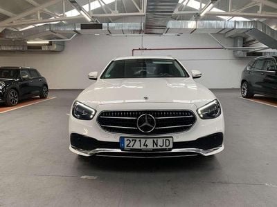 Usado Mercedes E300 313 CV (230 kW) 2023 Blanco Familiar