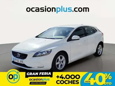 Usado Volvo V40 Kinetic 120 CV (88 kW) 2015 Blanco Utilitario
