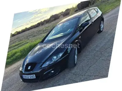 Begagnad Seat Leon Sport 160 HK (117 kW) 2010 Svart Halvkombi