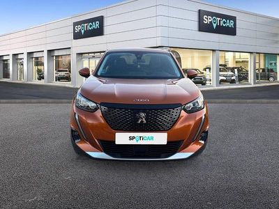 Usado Peugeot 2008 Allure 110 CV (80 kW) 2021 Naranja SUV
