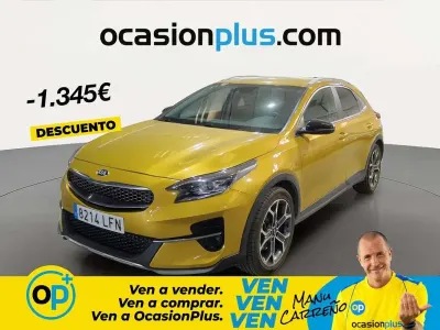 Usado Kia XCeed 120 CV (88 kW) 2020 Amarillo SUV