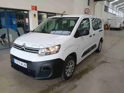Usado Citroën Berlingo Feel 110 CV (80 kW) 2023 Blanco Monovolumen