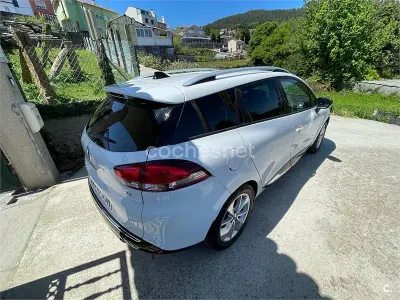 Usado Renault Clio GrandTour LIMITED 90 CV (66 kW) 2015 Blanco Familiar