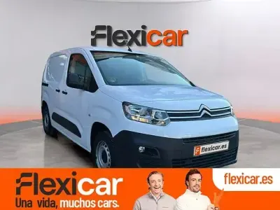 Usado Citroën Berlingo Live 102 CV (75 kW) 2019 Blanco Monovolumen