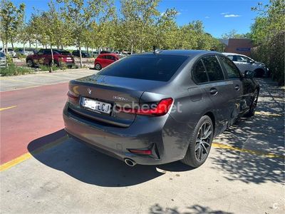 BMW 330e