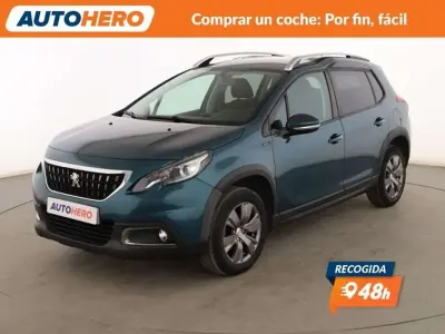 Usado Peugeot 2008 Signature Sky 82 CV (60 kW) 2019 Verde SUV