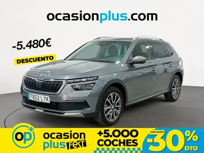 Usado Skoda Kamiq 110 CV (80 kW) 2022 Gris / plata SUV