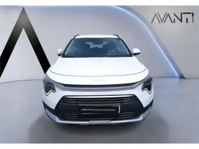 Usado Kia Niro 141 CV (103 kW) 2022 Blanco SUV