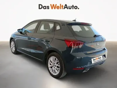 Usado Seat Ibiza FR 115 CV (84 kW) 2024 Azul Utilitario