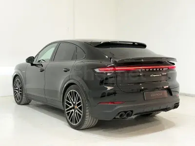 Usado Porsche Cayenne 519 CV (381 kW) 2024 Negro SUV