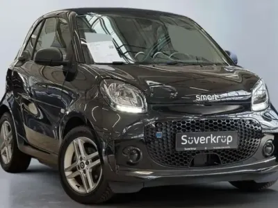 Usado Smart ForTwo Electric Drive 60 kW (82 CV) 2021 Negro Coupe