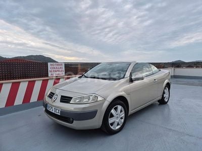 Beige Usado 2004 Renault Mégane Cabriolet Dynamique Descapotable | 7500 € (Caro)