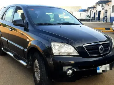 Usado Kia Sorento 140 CV (102 kW) 2005 Negro SUV