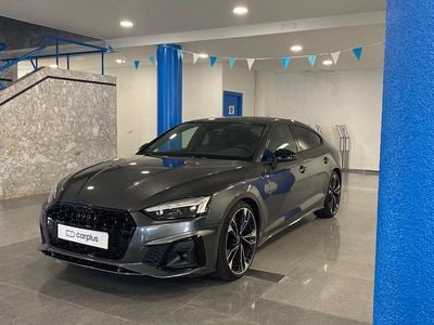 Usado Audi A5 Sportback 163 CV (119 kW) 2023 Gris daytona (efecto perla) Utilitario
