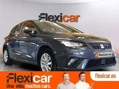 Usado Seat Ibiza Style 80 CV (58 kW) 2023 Gris Utilitario