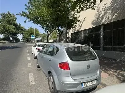 Usado Seat Altea Style 105 CV (77 kW) 2008 Gris / plata Monovolumen