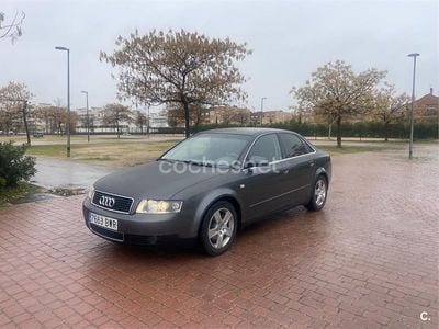 Gris / plata Usado 2002 Audi A4 Berlina | 1850 € (Super precio)