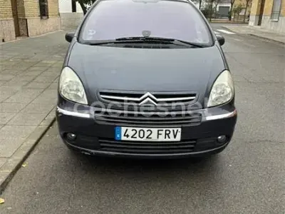 Usado Citroën Xsara Picasso Exclusive 110 CV (80 kW) 2007 Azul Monovolumen