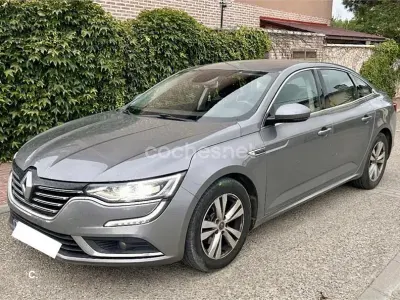 Usado Renault Talisman Zen 130 CV (95 kW) 2016 Gris / plata Berlina