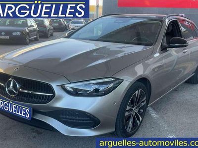 Usado Mercedes E300 313 CV (230 kW) 2022 Plateado Familiar