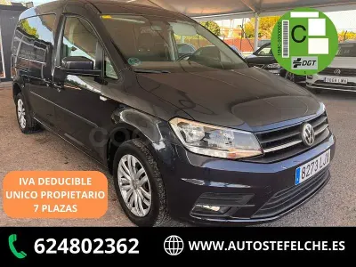 Usado VW Caddy Maxi Trendline 102 CV (75 kW) 2020 Azul Monovolumen
