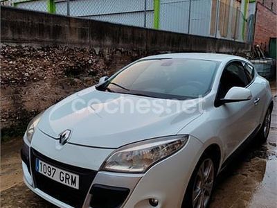Blanco Usado 2009 Renault Mégane Dynamique Berlina | 5990 € (Precio justo)
